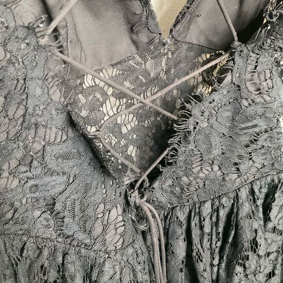 Fame and Partners Lace Corset Dress - Picture 10 of 10